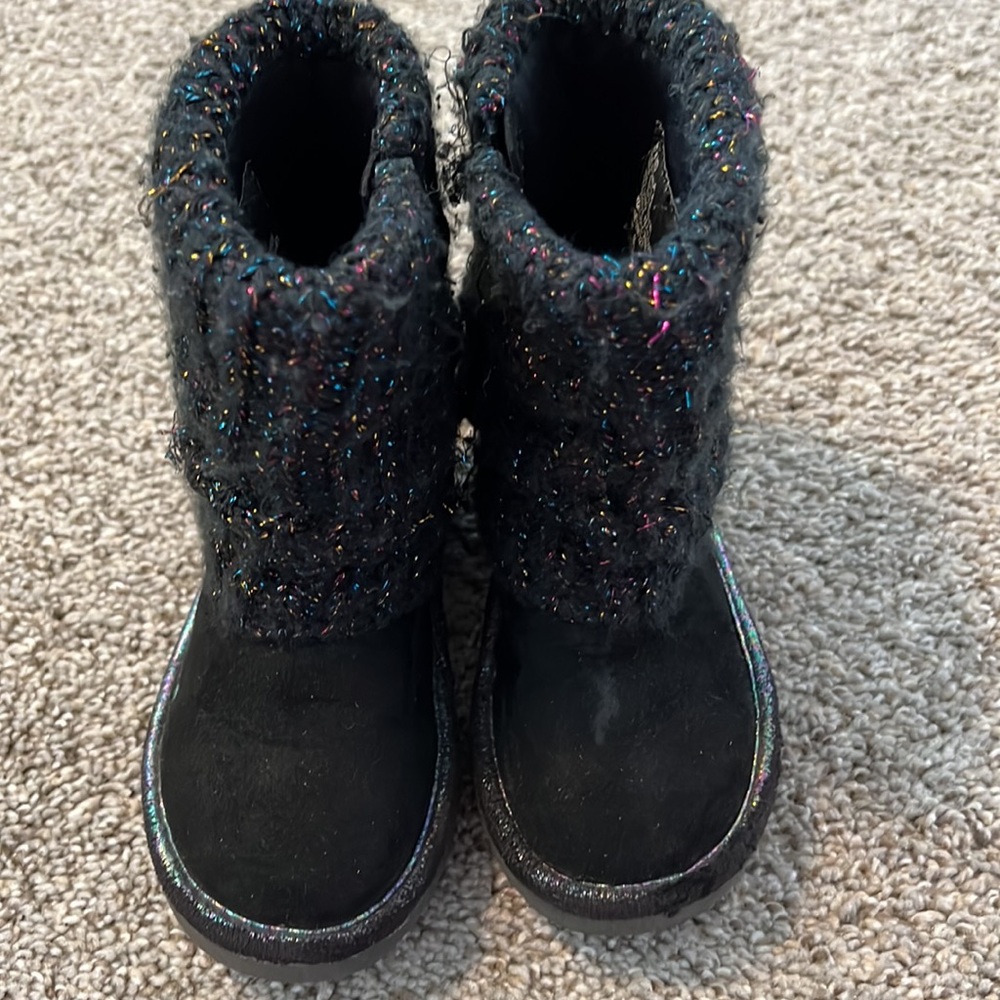 Sweater Boots - Picture 3 of 8